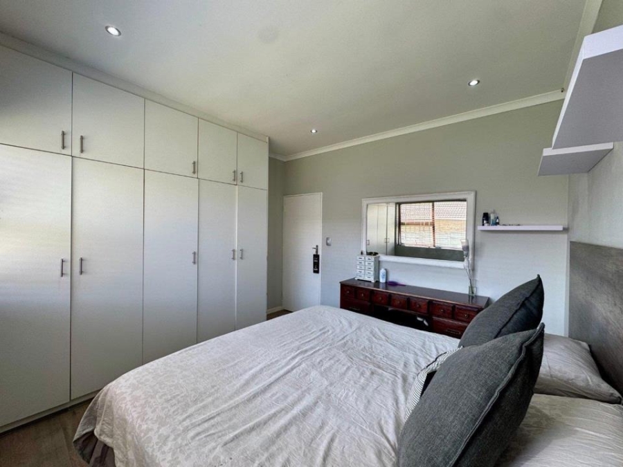 4 Bedroom Property for Sale in Rouxville Western Cape